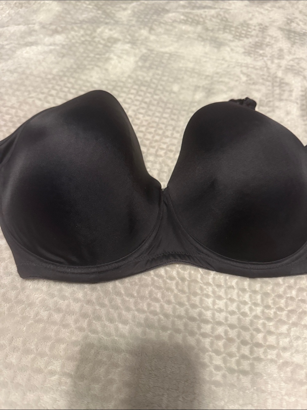 Smooth Black Strapless Underwire Bra - Molded Cups